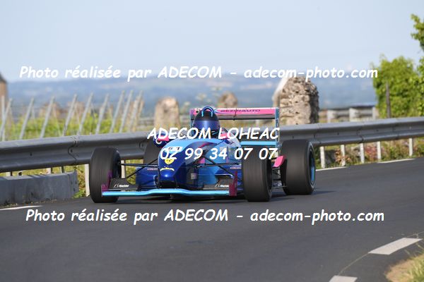 http://v2.adecom-photo.com/images//6.COURSE DE COTE/2022/5_LA_POMMERAYE_2022/BEZINAUD_David/79A_4413.JPG